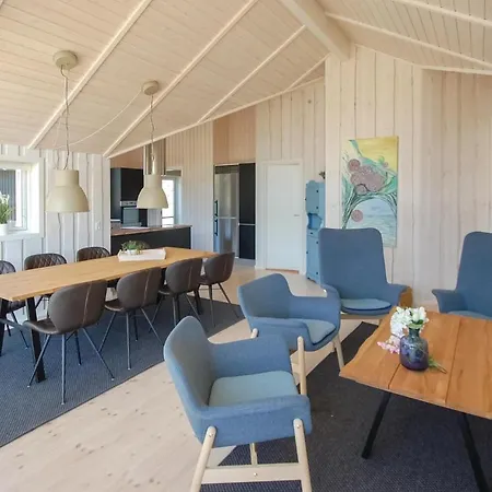 Дом отдыха Three-bedroom In Knebel